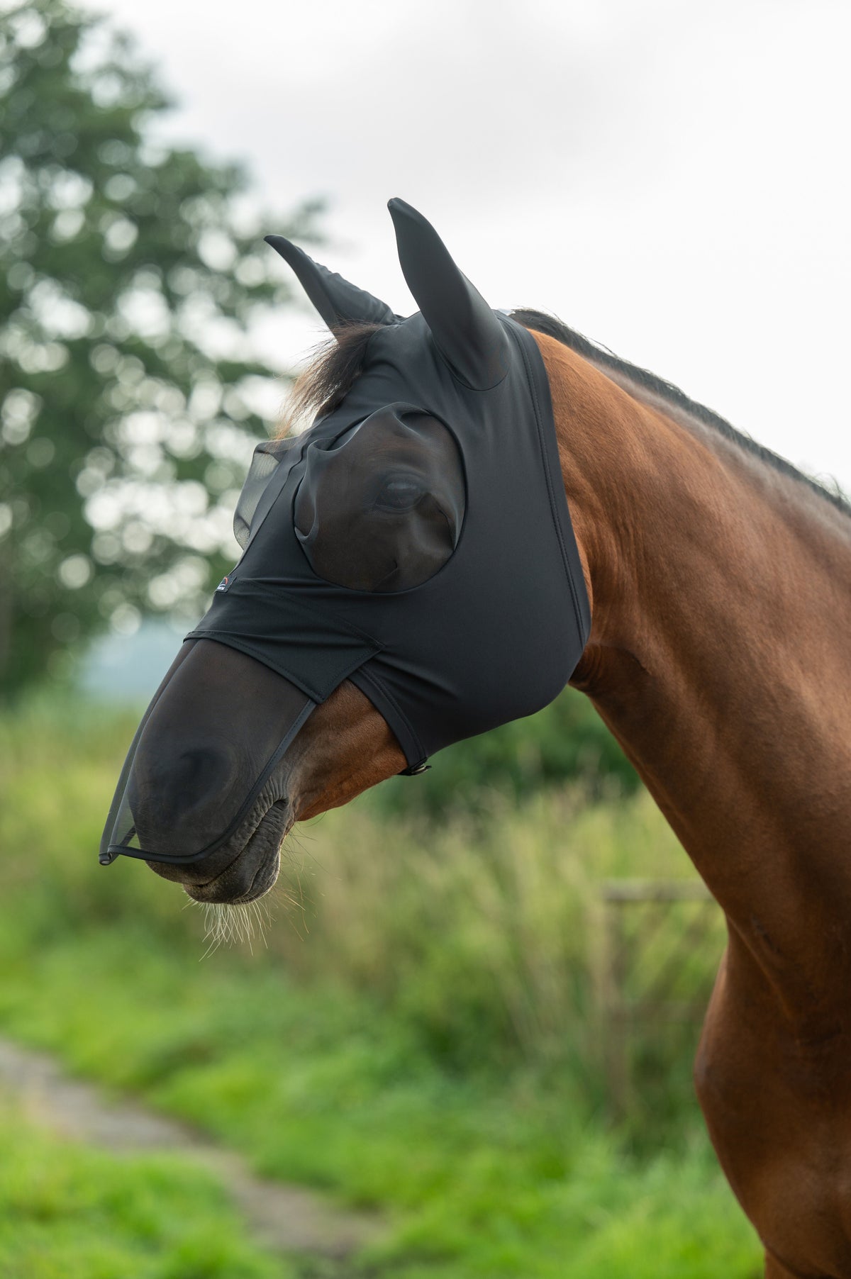 Máscara antimoscas HKM elástica con protección nasal