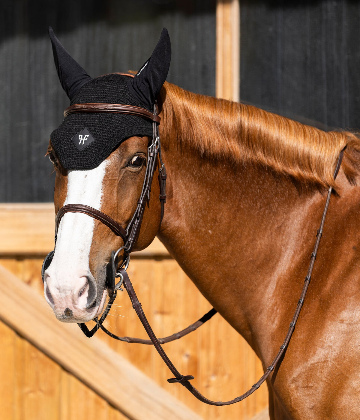 Orejera Noise-Reducing Fly/Ear Bonnet con Removable Ear Lining Horse Pilot