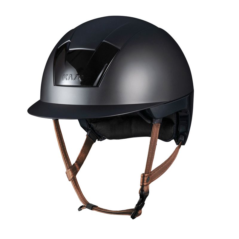 Casco Kask Kooki con barboquejo marrón