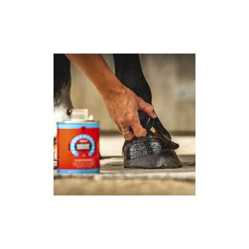 Aceite para cascos Cornucrescine Hoof Oil – Carr & Day & Martin
