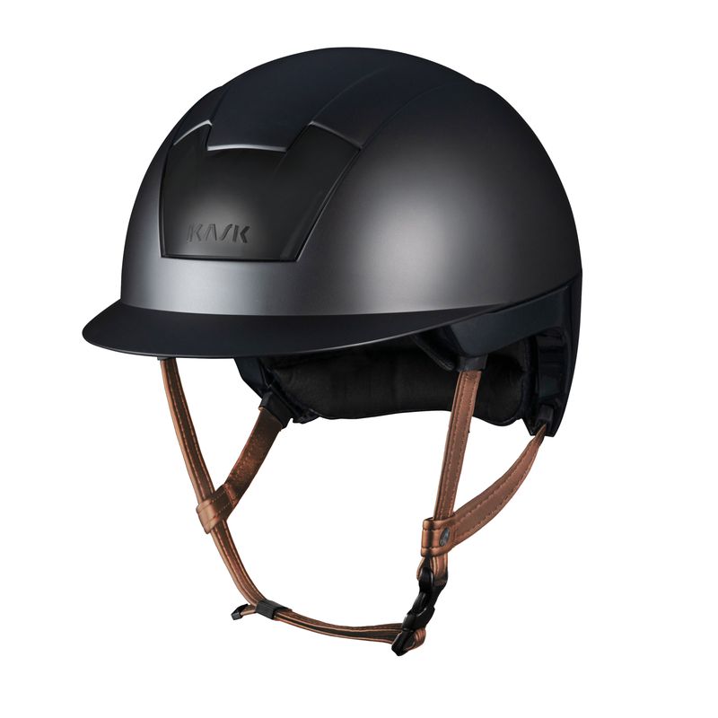 Casco Kask Kooki con barboquejo marrón