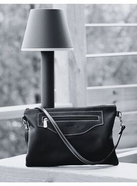 Bolsa de Mano Penelope “Emma” Negro