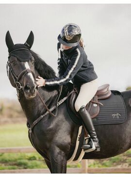 Mantilla Penelope “Lyona” Negro